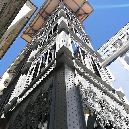 Chiado Open World بيت ضيافة *