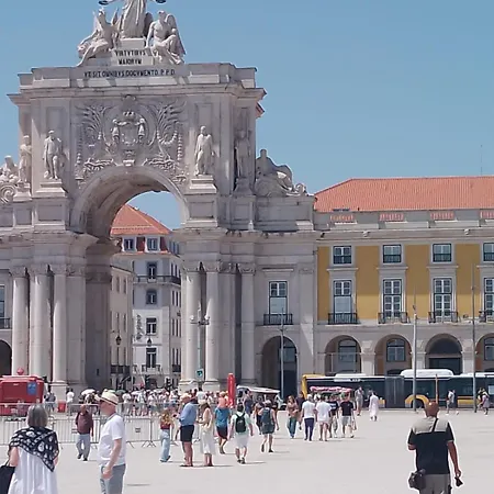 Pensión Chiado Open World *
