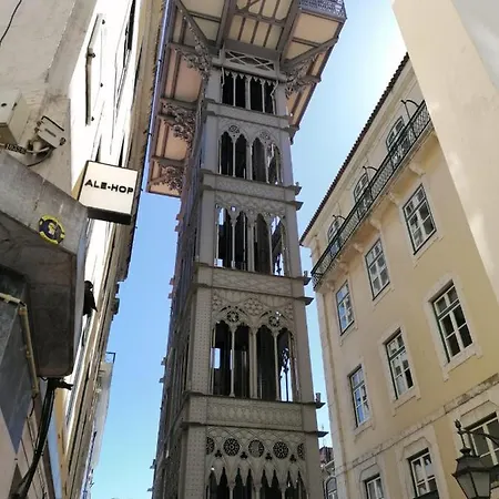 Pensión Chiado Open World *