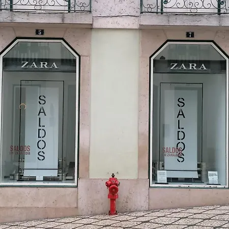 Chiado Open World ゲストハウス リスボン